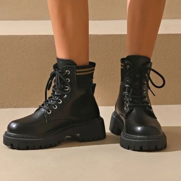 Chic black thick sole boots sz 6.5 - Picture 7 of 8